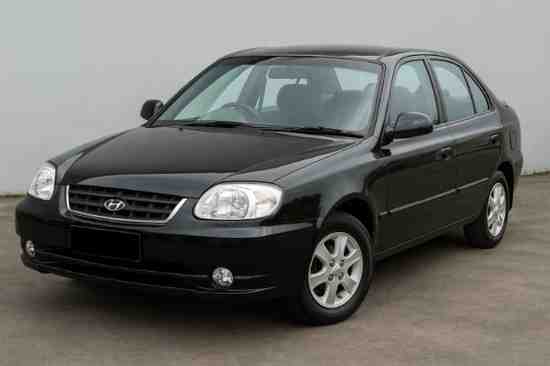 Cek Biaya Pajak Mobil Hyundai Avega