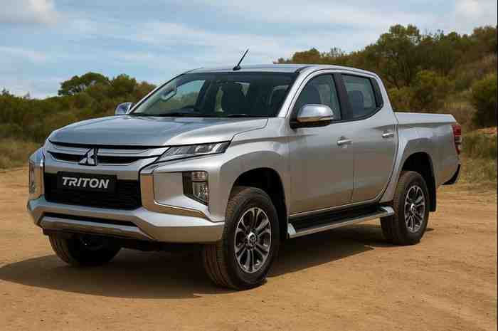 Periksa Biaya Pajak Mitsubishi Triton